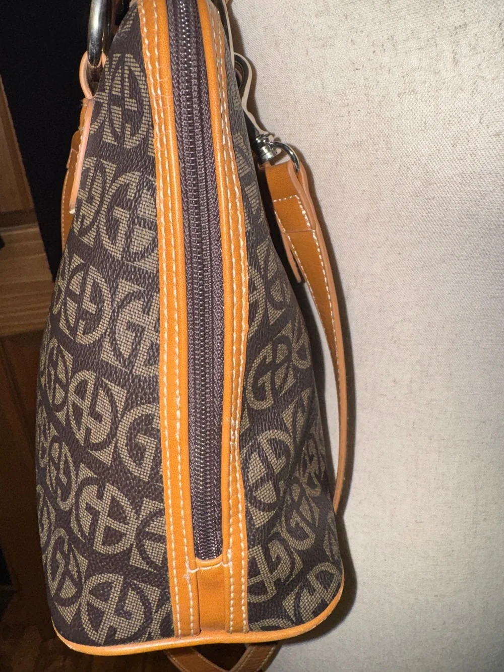 Giani Bernini Monogram Block Signature Dome Satchel Crossbody Bag Purse CLEAN